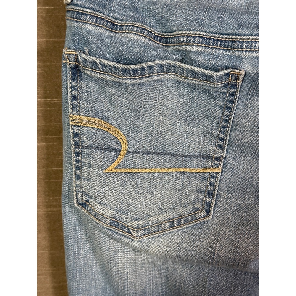 American Eagle Super Low Rise Jegging Light Wash Blue Denim Jeans Size 4 Short - Picture 16 of 16